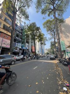 CHO THUÊ TÒA NHÀ MẶT TIỀN NGUYỄN CHÍ THANH, QUẬN 5