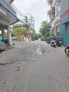 BÁN CHDV 28/43 DƯƠNG BÁ TRẠC ; P.2 ; QUẬN 8