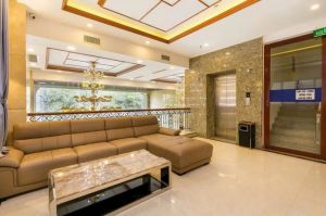 Bán khách sạn K300 ; 36 phòng ; hầm 7 tầng ; HĐT 250tr ; giá 76 tỷ